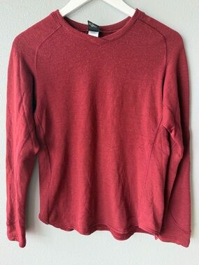 Patagonia red performance 100% merino wool baselayer long sleeve top Women’s L